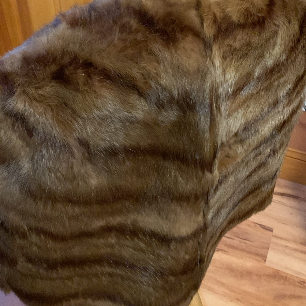 Beautiful vintage genuine formal fur stole, chocolate brown - Picture 7 of 14